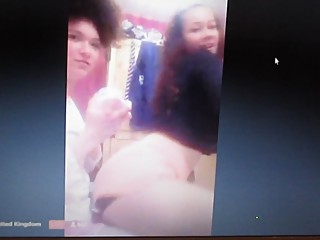 British teens dancing on Periscope