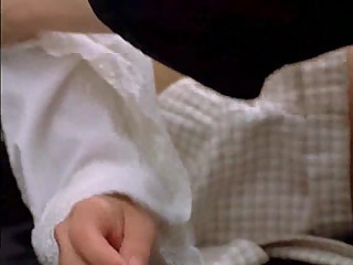 043 Alyssa Milano & Charlotte Lewis - Embrace Of The Vampire