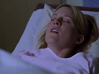 Laurel Holloman and Jennifer Beals - The L Word 02