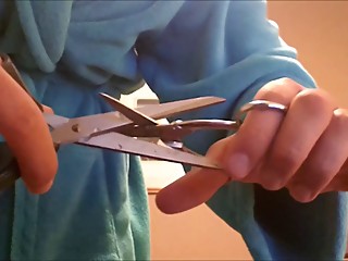 Scissoring mature on petite